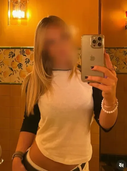 Anne, 29