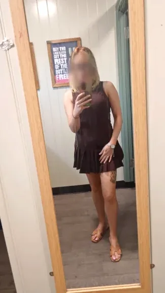 Cindy, 36