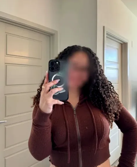 Dilara, 31