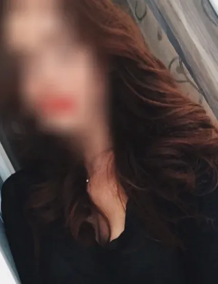 Imane, 31
