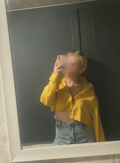 Iris, 23