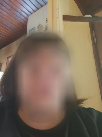 Laura, 39