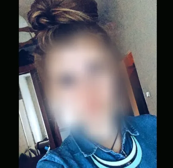 Lynn, 34